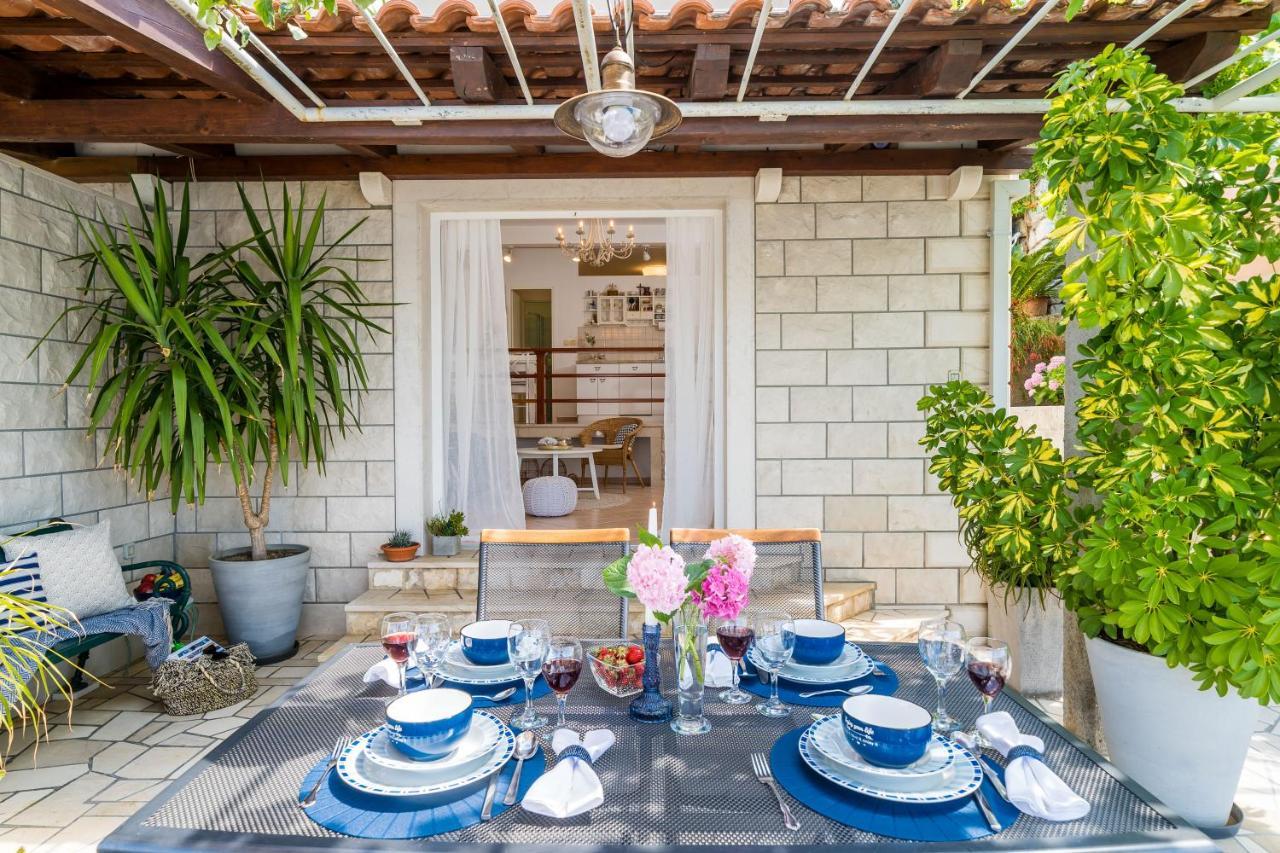 Apartments Ratac Lobrovic With Private Beach And Beautiful Sunset Slano Exteriér fotografie