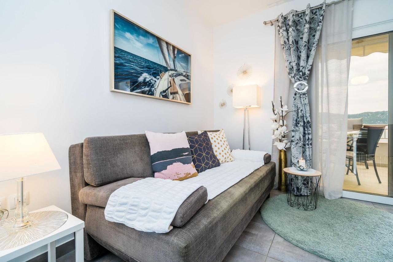 Apartments Ratac Lobrovic With Private Beach And Beautiful Sunset Slano Exteriér fotografie