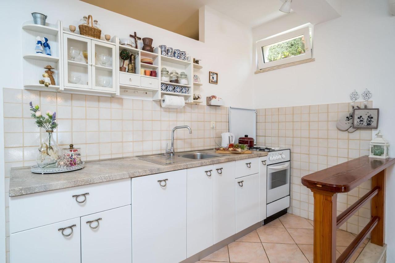 Apartments Ratac Lobrovic With Private Beach And Beautiful Sunset Slano Exteriér fotografie