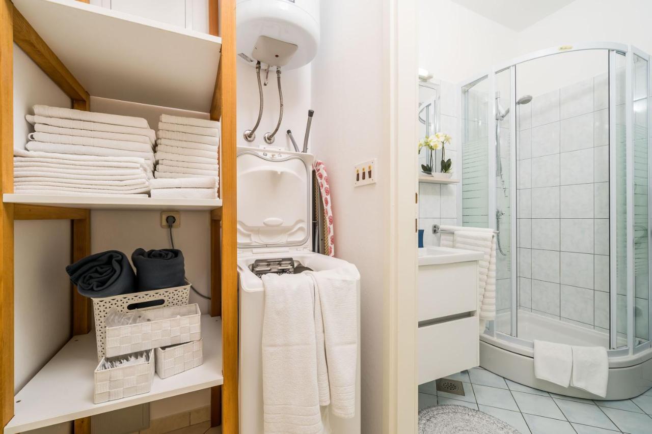 Apartments Ratac Lobrovic With Private Beach And Beautiful Sunset Slano Exteriér fotografie