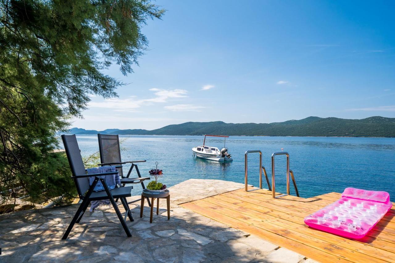 Apartments Ratac Lobrovic With Private Beach And Beautiful Sunset Slano Exteriér fotografie