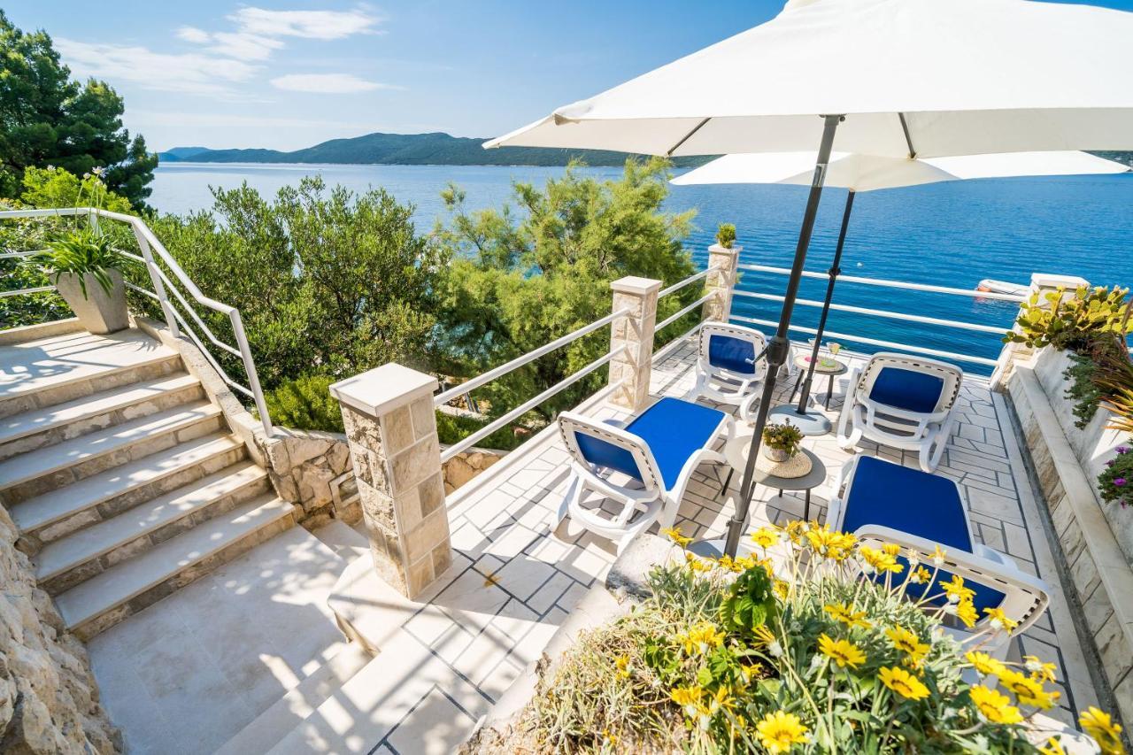 Apartments Ratac Lobrovic With Private Beach And Beautiful Sunset Slano Exteriér fotografie