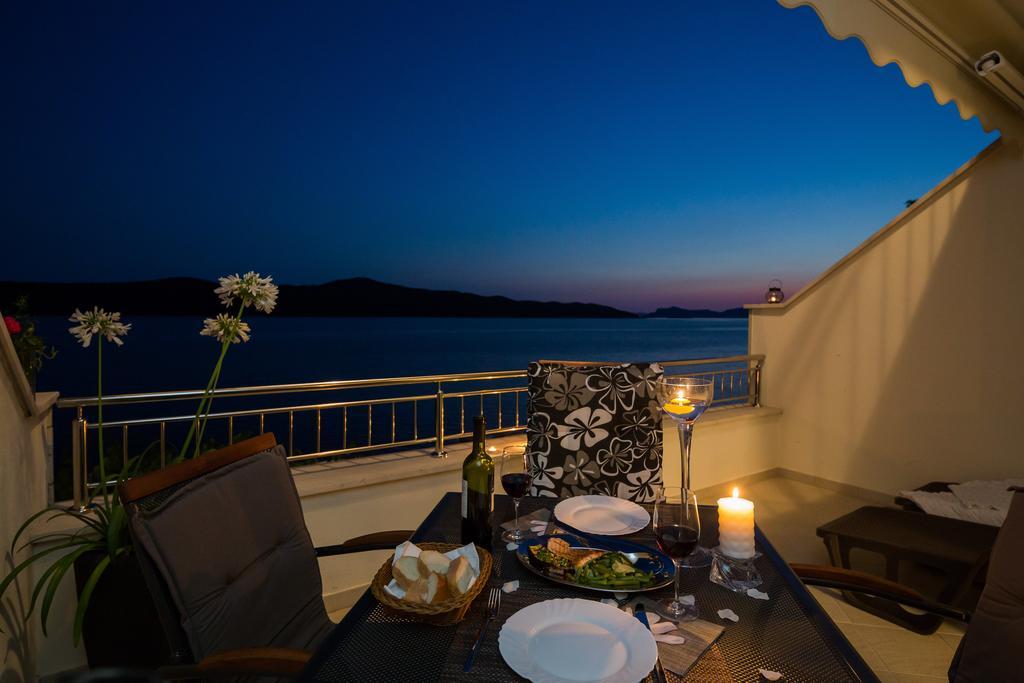 Apartments Ratac Lobrovic With Private Beach And Beautiful Sunset Slano Exteriér fotografie